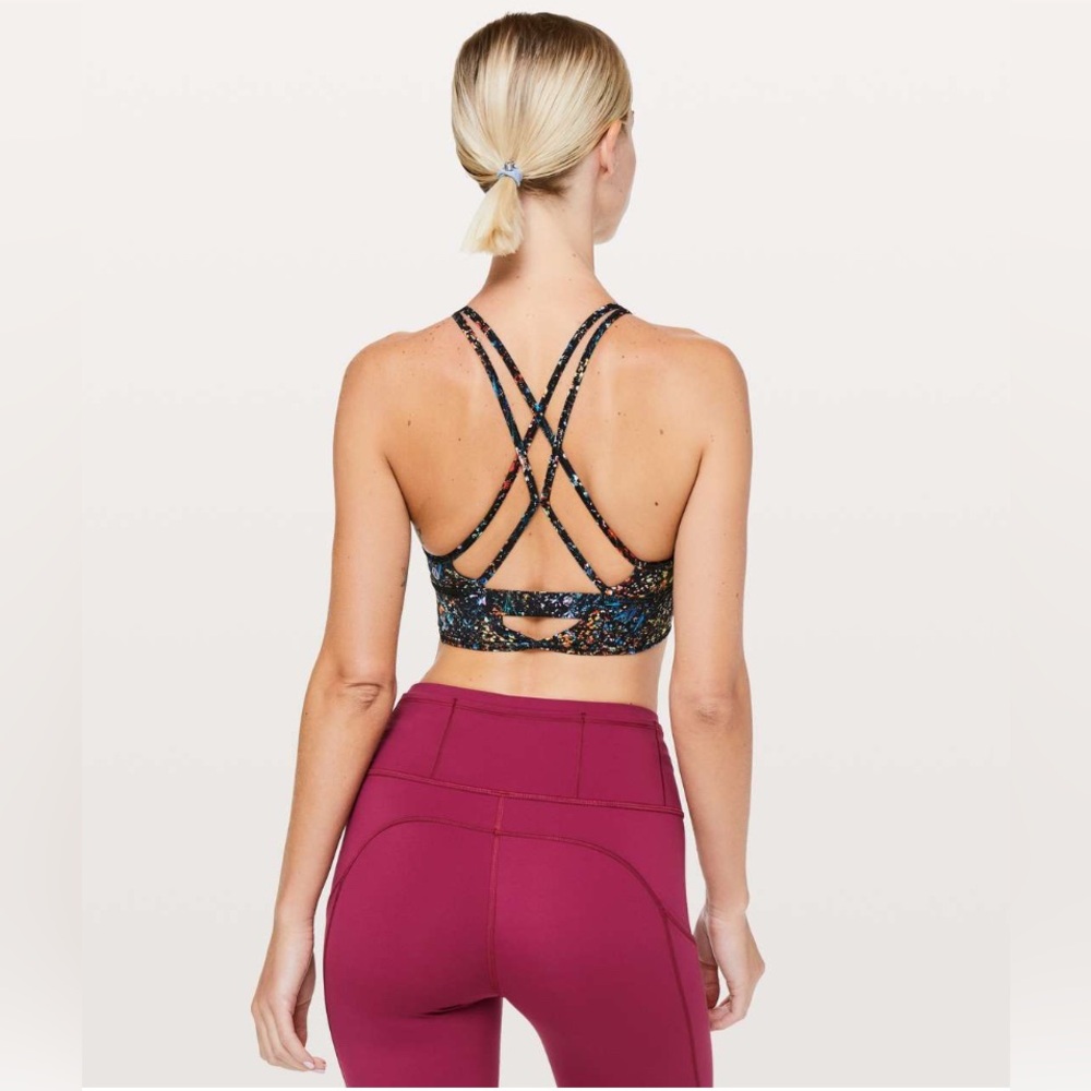 Lululemon Wake & Train Long Line Bra
Flowerescent Multi / Black size 6 RIDE - Picture 10 of 10